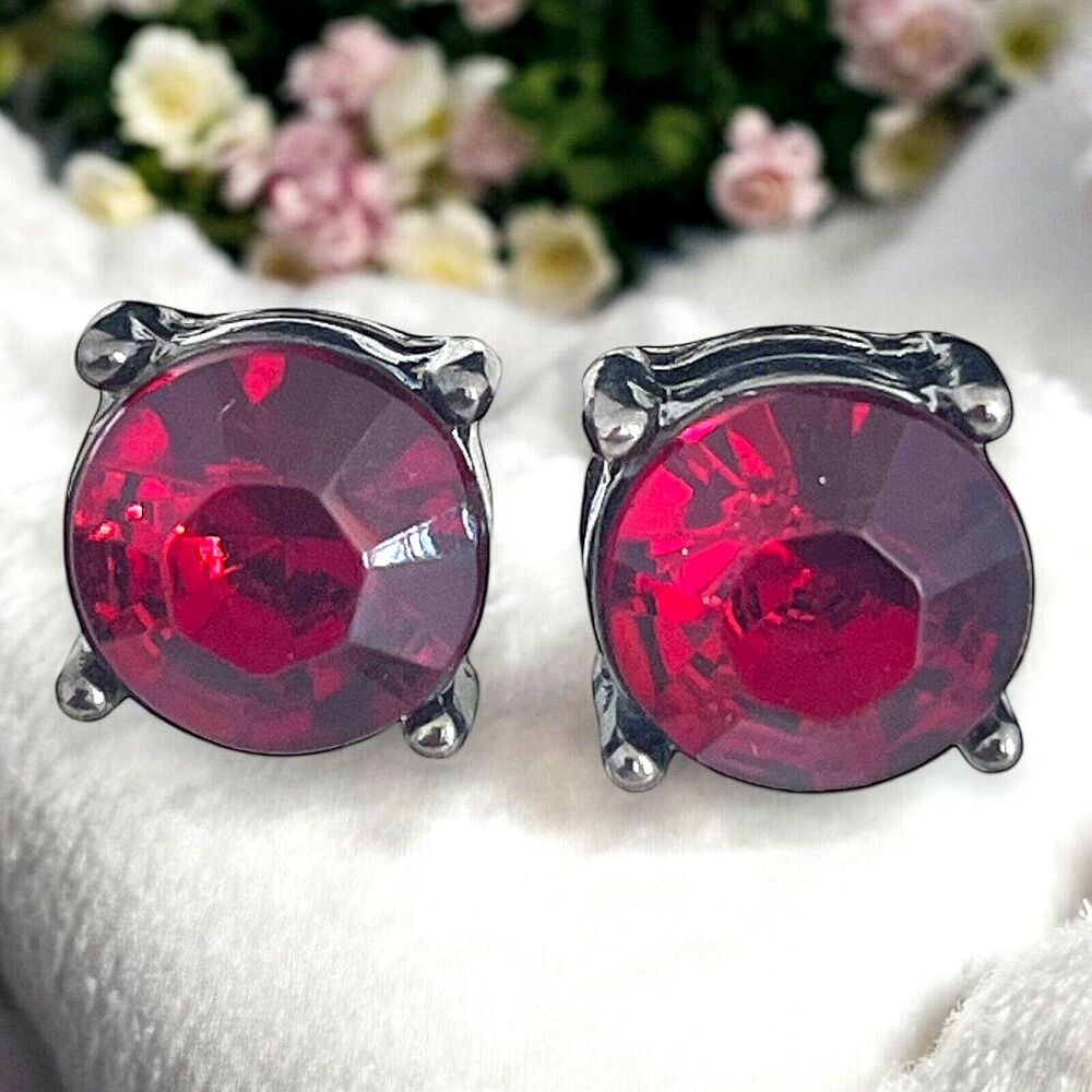 New Red Stud Earrings Hematite Tone Faceted Stones - 8R